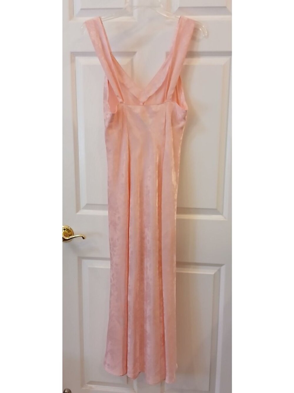 Morgan Taylor Womens Medium V-Neck Evening Gown Pink Nightgown Satin #i-4 - Picture 5 of 9